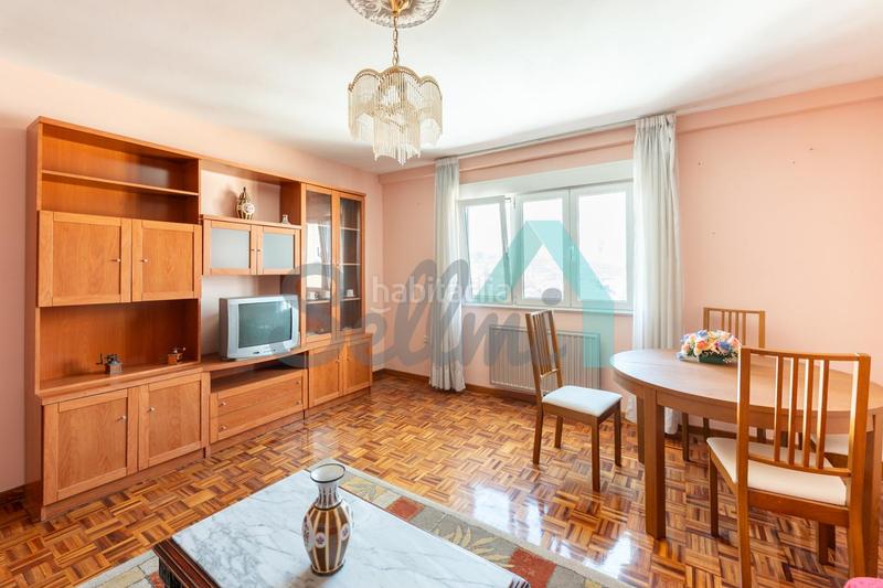 Foto 1b841ee6-27e3-4b24-8fdd-bd2276f73989. Appartamento con riscaldamento parcheggio in Vallobín Oviedo