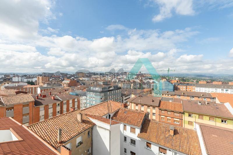 Foto be908d6f-9616-43d8-abe7-deef52c4279e. Appartamento con riscaldamento parcheggio in Vallobín Oviedo