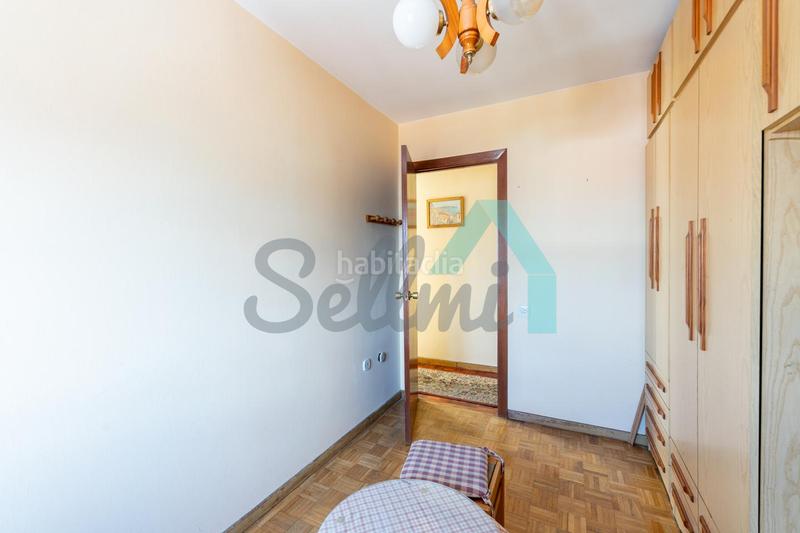 Foto e242f757-370f-4921-a82e-748ec0cf97c0. Appartamento con riscaldamento parcheggio in Vallobín Oviedo