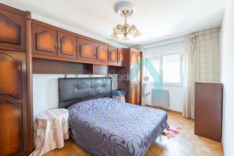 Foto ee53cbe1-615e-4ab0-9fc8-8634a64cf07d. Appartamento con riscaldamento parcheggio in Vallobín Oviedo