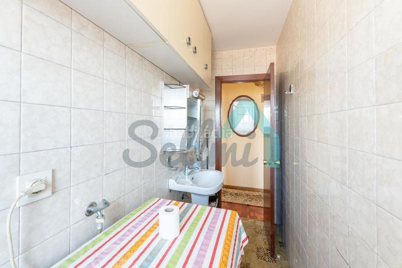 Foto f0b4579d-fb2c-4773-a175-b4155bacf078. Appartamento con riscaldamento parcheggio in Vallobín Oviedo