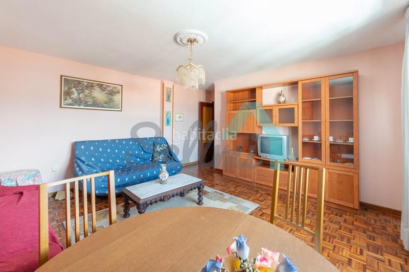 Foto 5712c528-7b54-4b35-9006-8265403bae14. Appartement avec chauffage parking dans Vallobín Oviedo