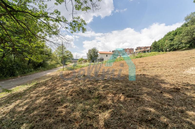 Foto 4ecda97f-a1c8-4512-8375-624103575077. Terreny residencial a Parroquias Sur - La Manjoya Oviedo