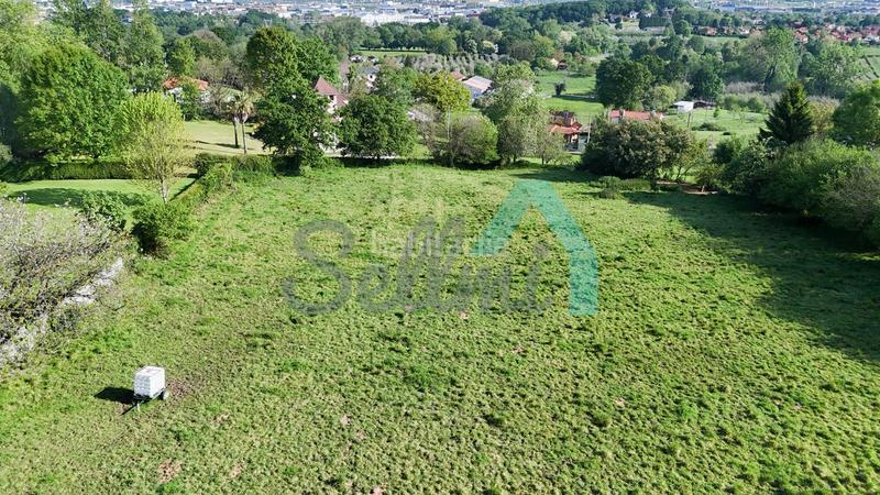 Foto d839a793-dbdb-49c1-8825-5c8c86bc463a. Terrain résidentiel dans Viella-Granda-Meres Siero