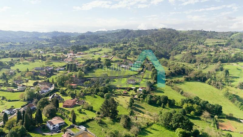 Foto 38f09f48-2b06-45dd-b697-ab20b445d85c. Terreno residenziale in Viella-Granda-Meres Siero