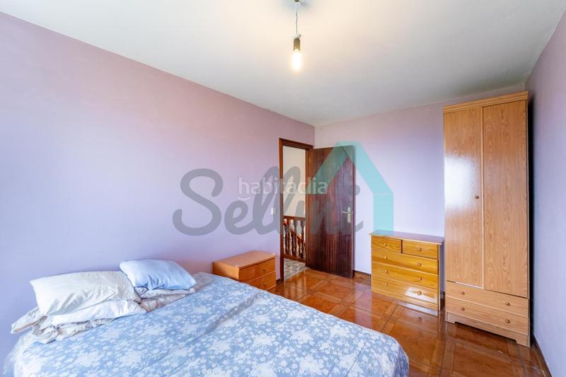 Foto b3253e4e-6dae-4a37-bb76-c3bd7517f766. Casa amb calefacció aparcament a Valdés