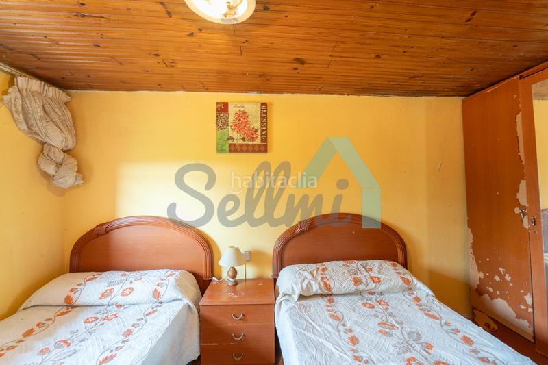 Foto 32037da5-f615-47e7-aeb5-f3e4e058fea8. Haus mit heizung in Parres