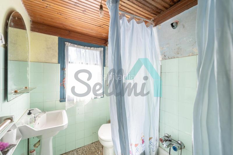 Foto 40e3c0c1-3289-40e6-aa33-6c97caa588e7. Haus mit heizung in Parres