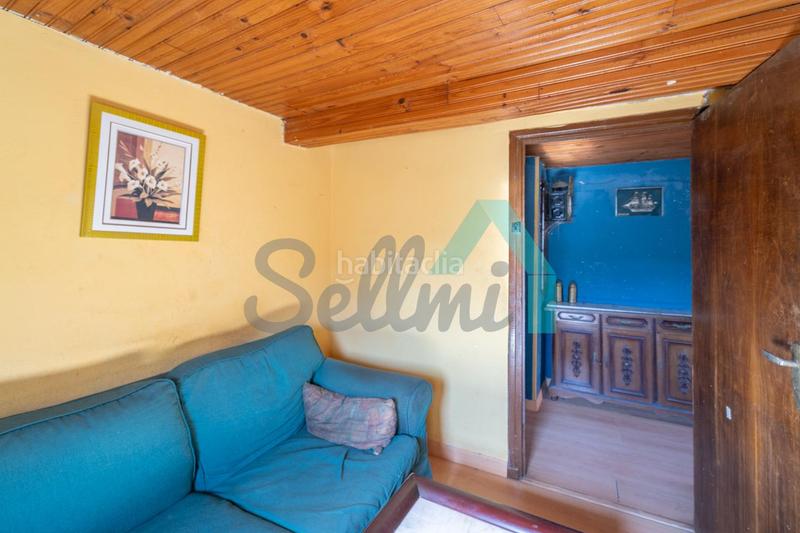 Foto 7d6176c2-15e6-4231-baf8-2d6bd8db8786. Haus mit heizung in Parres