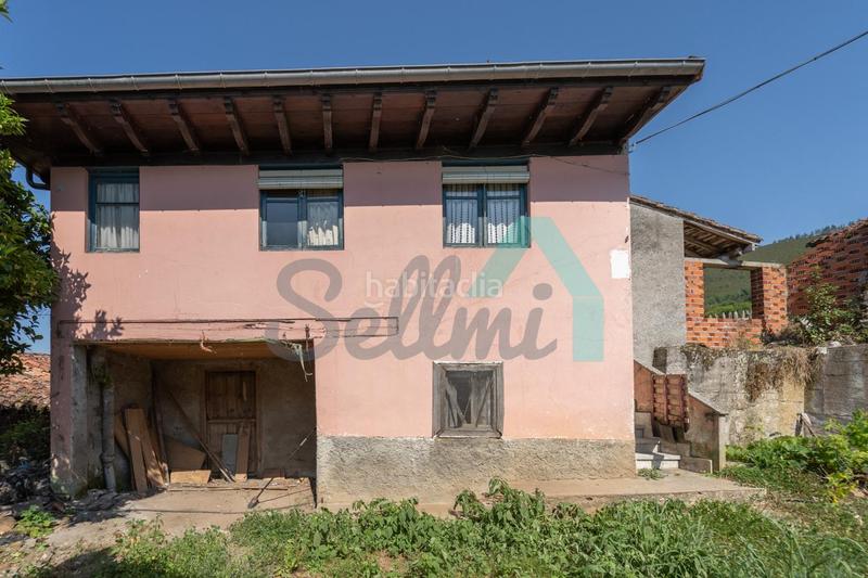 Foto c931989b-12bc-4f97-9ffe-192d625e943d. Haus mit heizung in Parres