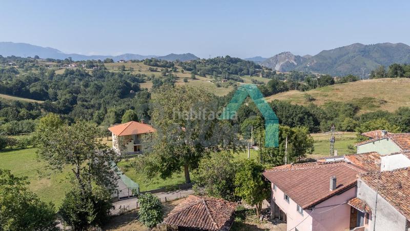 Foto d91dc2dc-7ded-45f9-bef1-5babaa8a99e5. Haus mit heizung in Parres