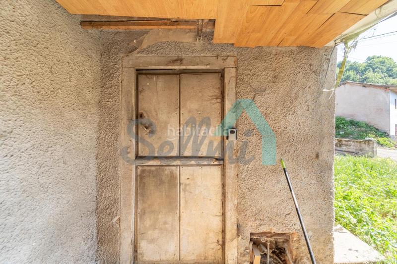 Foto d9c4629a-7fe7-4c28-ab00-fa5cc8a87a45. Haus mit heizung in Parres