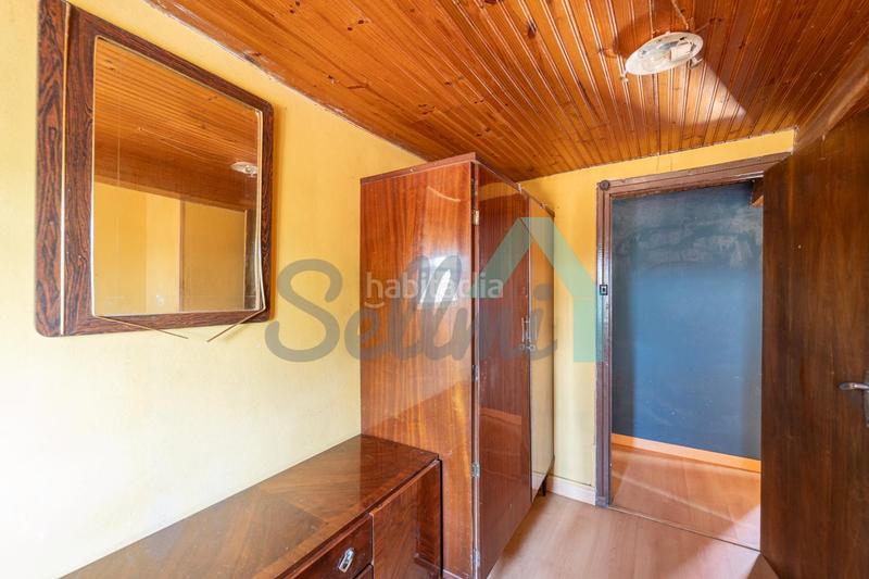 Foto f1d6d6e6-0228-423c-bb0c-bbbe6ef49eba. Haus mit heizung in Parres