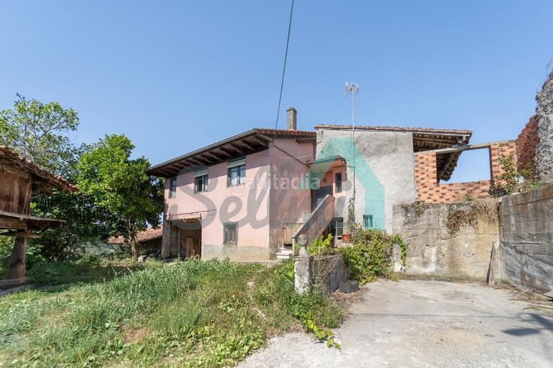 Foto f5fc80c5-5341-4666-9d5b-6b5b9b840abe. Haus mit heizung in Parres