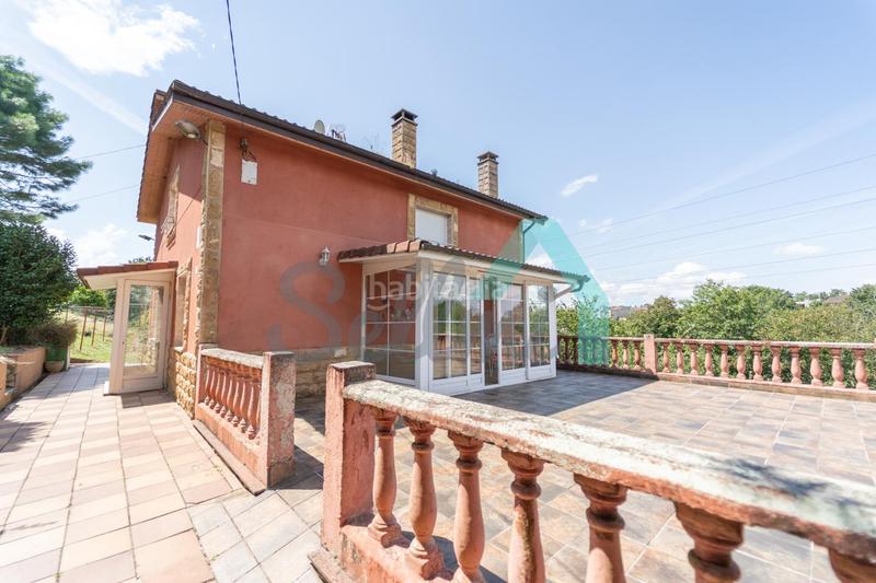 Foto 507caeb0-985a-43c8-bae5-7897432ab986. Casa con riscaldamento parcheggio in Carbayin-Lieres-Valdesoto Siero