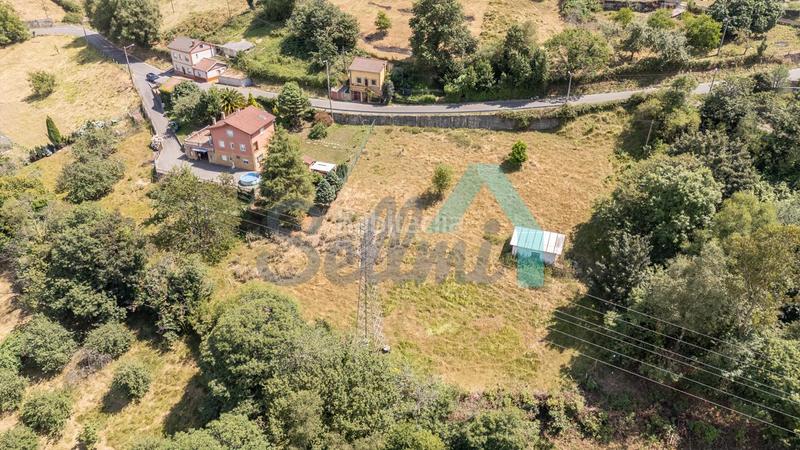 Foto d12653a2-b3d4-45d5-8a8c-592a8fa9a7a4. Casa con riscaldamento parcheggio in Carbayin-Lieres-Valdesoto Siero