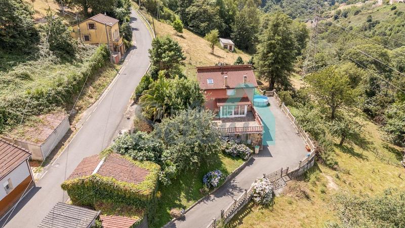 Foto 15d8d8f8-95c3-4645-9464-effc9ec748b1. Maison avec chauffage parking dans Carbayin-Lieres-Valdesoto Siero