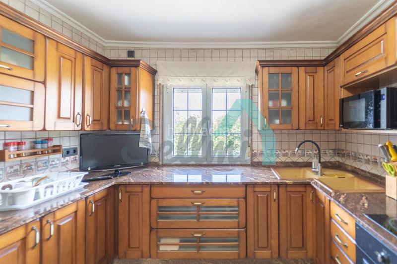 Foto 9062c79c-fb24-422c-9bbb-3fc4df8b1730. Maison avec chauffage parking dans Carbayin-Lieres-Valdesoto Siero