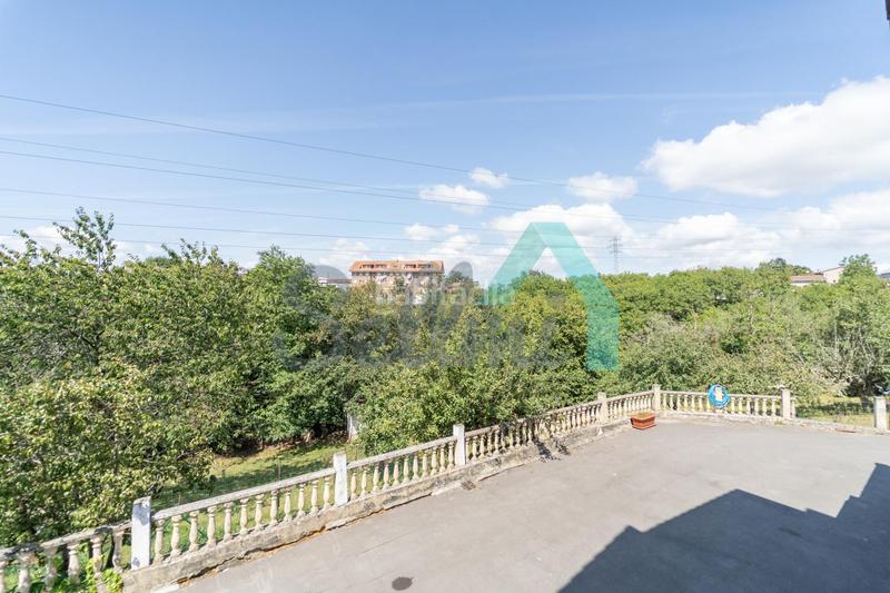 Foto f875ba6f-01f5-4a72-b8bf-de94426aba48. Maison avec chauffage parking dans Carbayin-Lieres-Valdesoto Siero