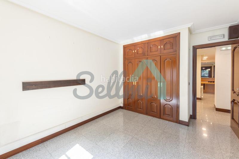 Foto 1d0d64da-71b9-41cc-bd86-650f378301f0. Rent office space with heating in Plaza de América Oviedo