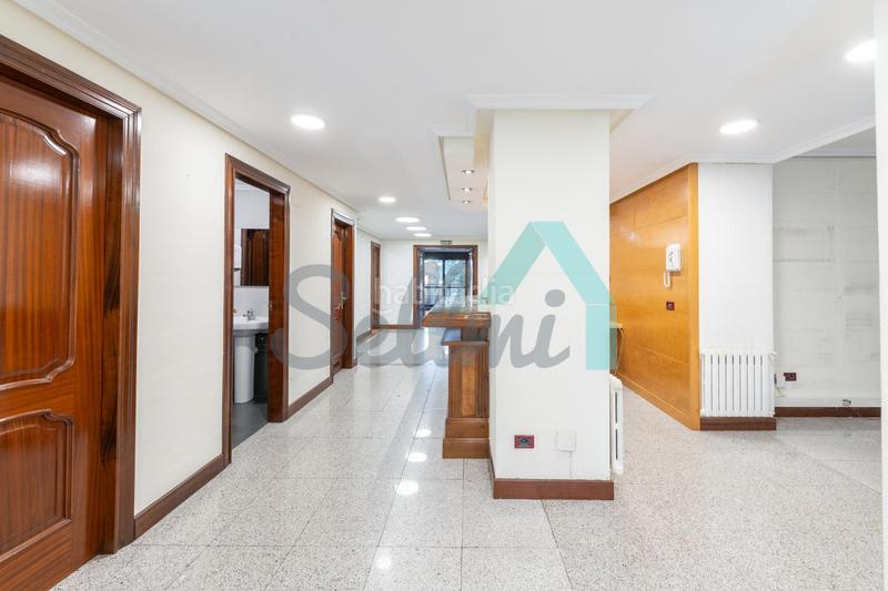 Foto 4614c9a1-c0ec-466d-8c8d-541c16318a16. Rent office space with heating in Plaza de América Oviedo
