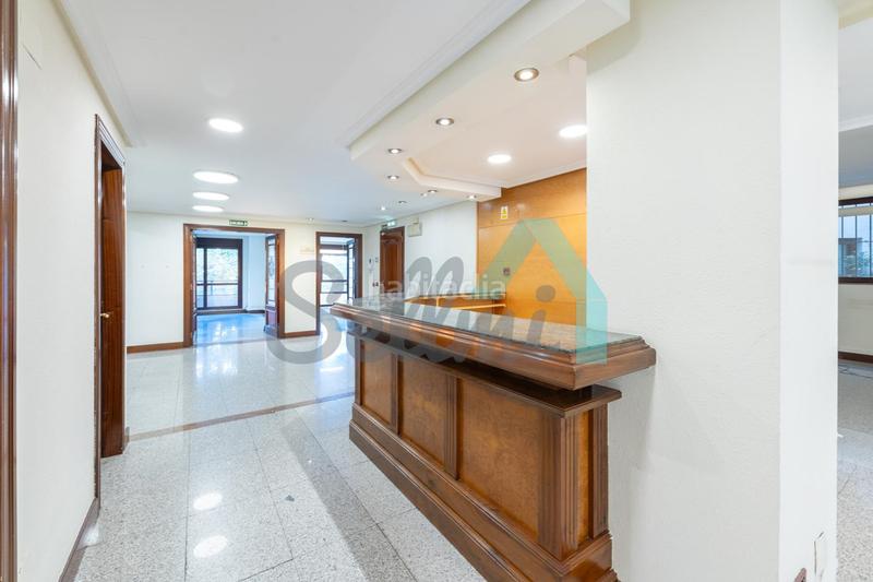 Foto 490c8213-a0a0-48da-8daa-664b09538242. Rent office space with heating in Plaza de América Oviedo