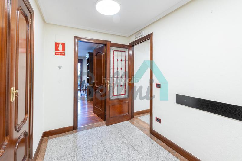 Foto 9c2b2496-f01b-4aa6-9927-8f900e1e66bd. Rent office space with heating in Plaza de América Oviedo