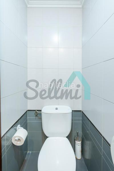 Foto 9c4be626-b7d6-4177-bd83-c240cc01e318. Rent office space with heating in Plaza de América Oviedo