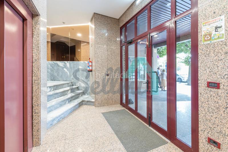 Foto aac137e8-2e2a-4567-8ec1-72e94b37a7c6. Rent office space with heating in Plaza de América Oviedo