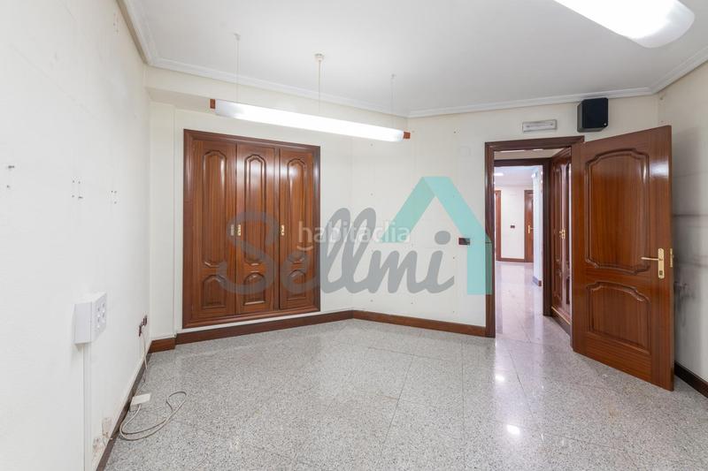 Foto dbdc8b56-34e5-4434-91b9-9fdf1d62a09a. Rent office space with heating in Plaza de América Oviedo