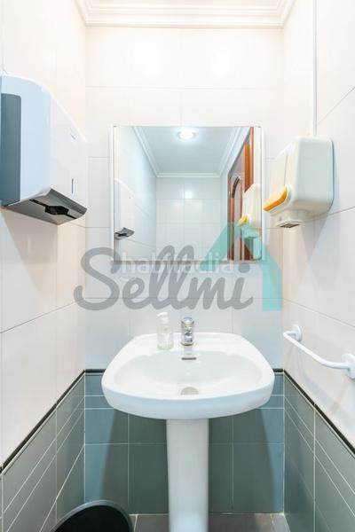 Foto 78fc3dee-9373-43c8-a895-d432c6f40b0e. Affitto ufficio con riscaldamento in Plaza de América Oviedo