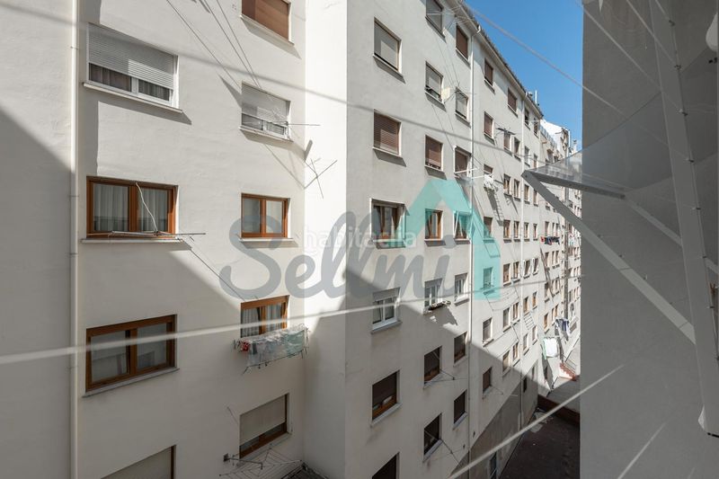 Foto 292143f0-3efb-4851-9cb9-7188566200ba. Rent flat with heating in Centro Avilés