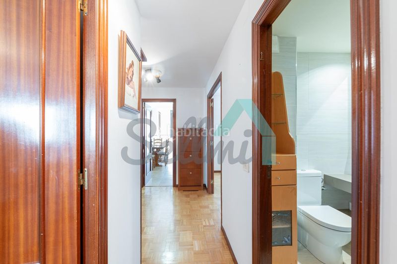 Foto 49397d8e-db67-46aa-b6ae-be2880c770a8. Rent flat with heating in Centro Avilés