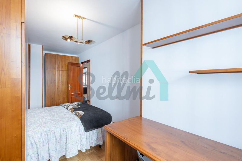 Foto 5bc9e97c-d64f-423b-bdd4-93dc22a77438. Rent flat with heating in Centro Avilés