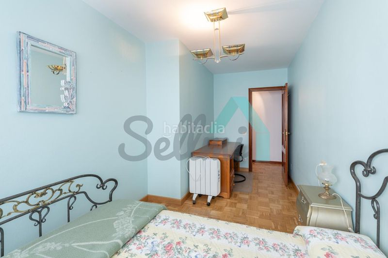 Foto e8e4417f-236f-4eee-a0a3-14bd7ab6a08d. Rent flat with heating in Centro Avilés
