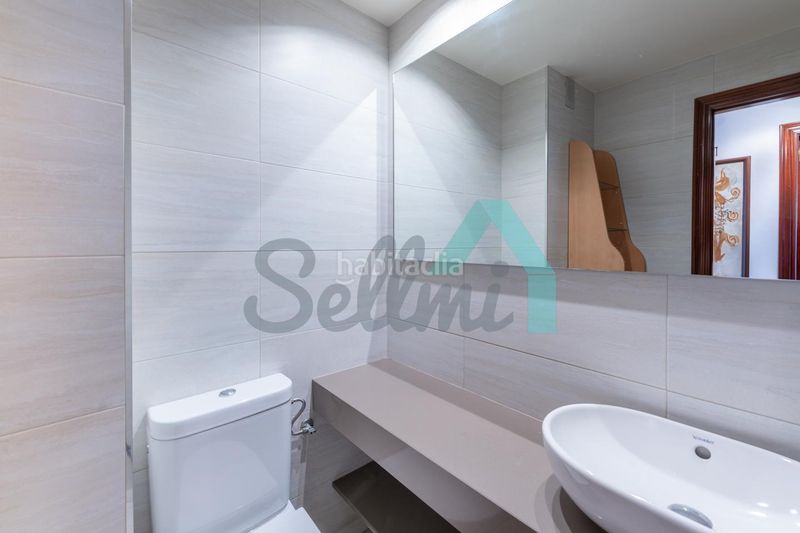 Foto ef34b54b-c006-451f-8fa7-ccf936fe12b0. Rent flat with heating in Centro Avilés