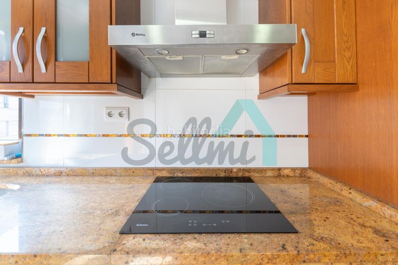 Foto f0bd89e7-f419-439f-a1a4-11d428d1d32f. Rent flat with heating in Centro Avilés