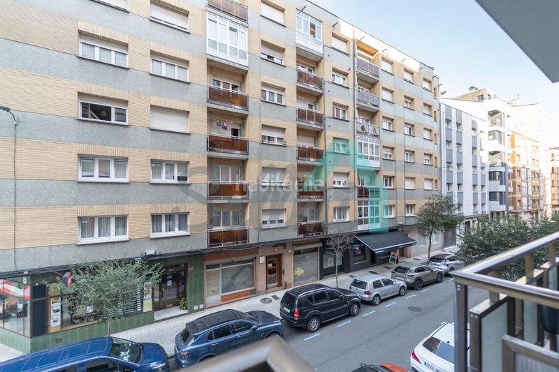 Foto f8cc5f52-ffec-4cb8-a604-bf58e2578308. Piso en Laviada Gijón
