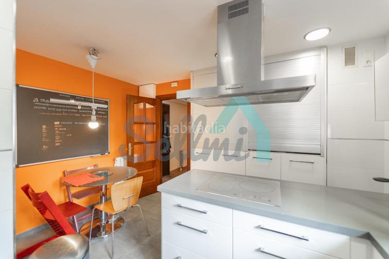 Foto 50ad77c1-e67d-4f44-8f77-e1cae8e07077. Appartement avec chauffage parking dans Laviada Gijón