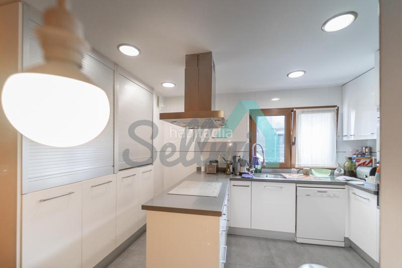 Foto 00e55c0d-0ddc-460a-bf9c-d9f5befb7873. Etagenwohnung mit heizung parking in Laviada Gijón