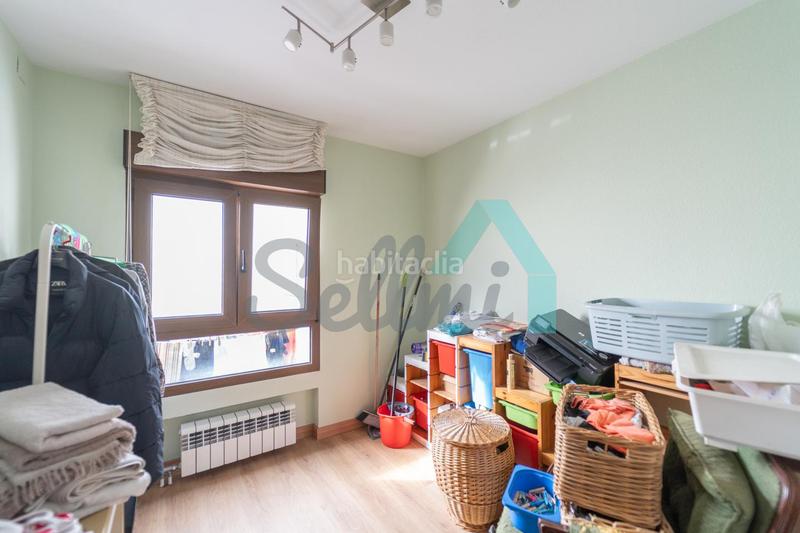 Foto 14bf70a6-cc9a-45b3-8c3f-444f1eeb5826. Etagenwohnung mit heizung parking in Laviada Gijón