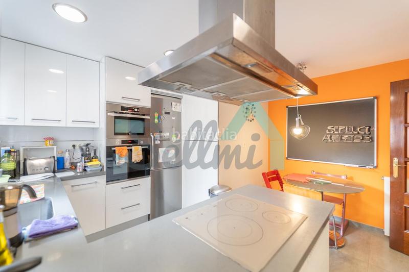 Foto 88343702-0c3d-4b5b-88ea-68b5af22b593. Etagenwohnung mit heizung parking in Laviada Gijón