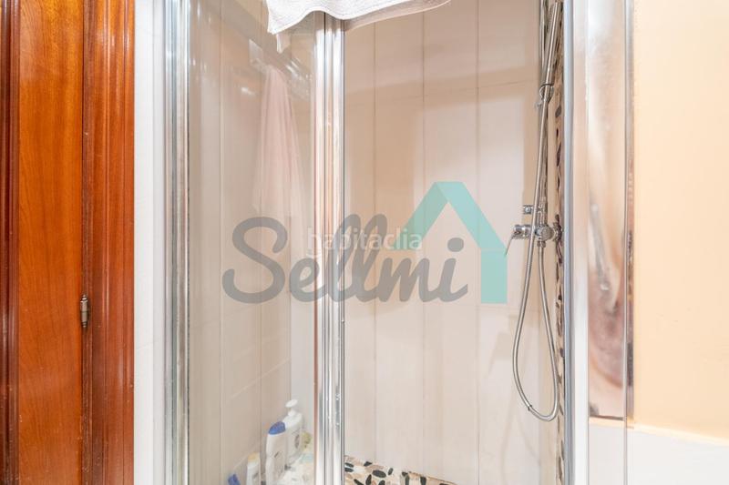 Foto 956c3a2f-d105-4a93-b9f8-33954d72709d. Etagenwohnung mit heizung parking in Laviada Gijón