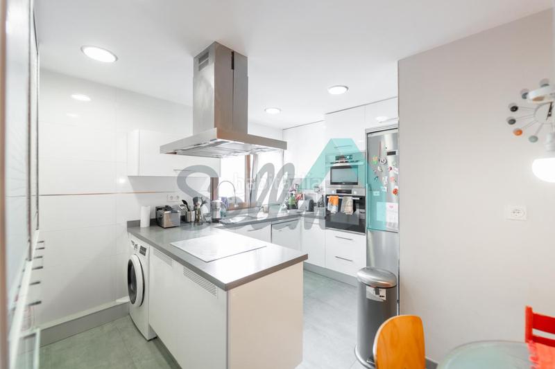 Foto 996d72d5-a096-4109-8ab5-cbedc2903009. Etagenwohnung mit heizung parking in Laviada Gijón