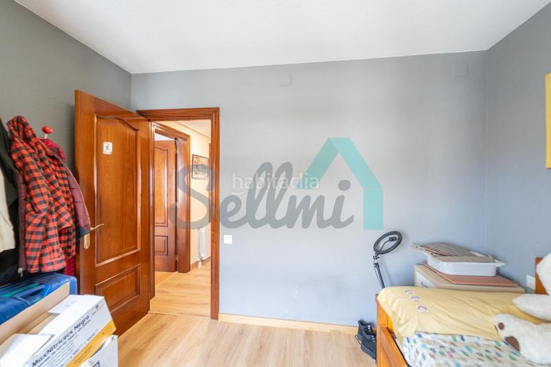 Foto c00737cd-9c8c-4d33-b459-d408c21dc0b9. Etagenwohnung mit heizung parking in Laviada Gijón