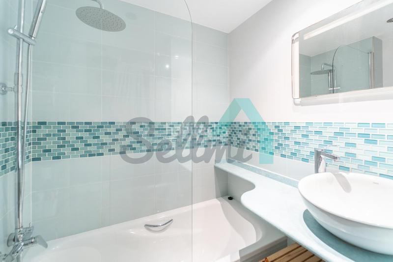 Foto f6f71ca0-28f8-42e9-8538-e2ed696895e2. Etagenwohnung mit heizung parking in Laviada Gijón