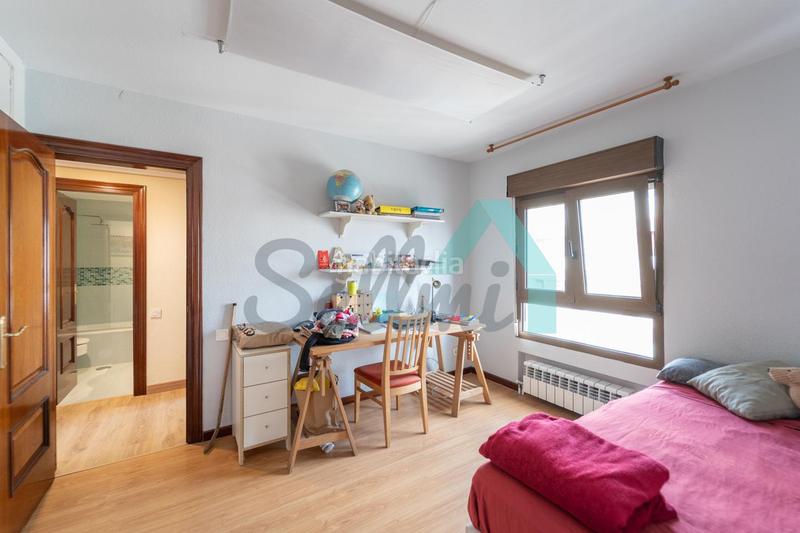 Foto ad6f9339-d2f1-4749-8b1a-e617e5e342f4. Piso en Laviada Gijón