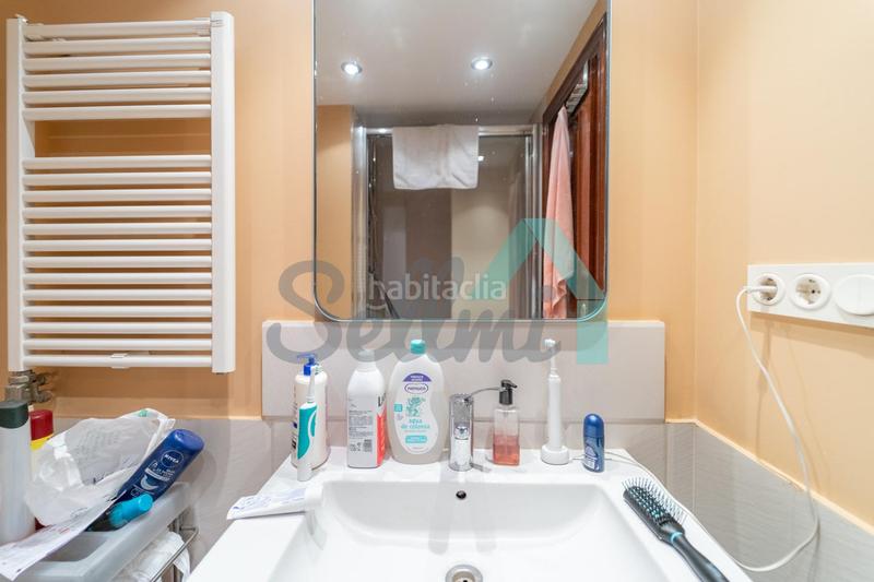 Foto ee28c429-d78d-462c-aa6d-1e4616e2ee31. Piso en Laviada Gijón