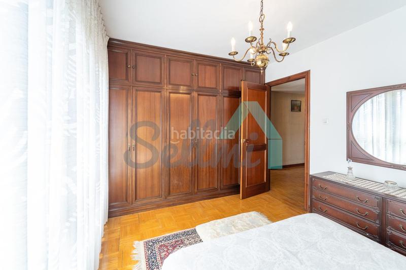 Foto 04d91c15-41ce-4fa8-bd9f-ec7661358c25. Affitto casa con riscaldamento parcheggio in Ciudad Naranco - Prados de La Fuente Oviedo