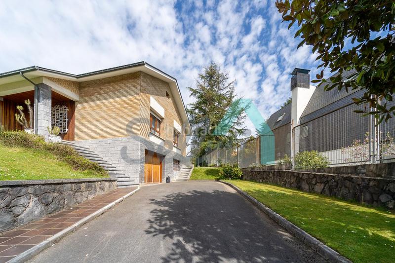 Foto 10ade93b-bcc1-410b-a481-9936a698b108. Affitto casa con riscaldamento parcheggio in Ciudad Naranco - Prados de La Fuente Oviedo